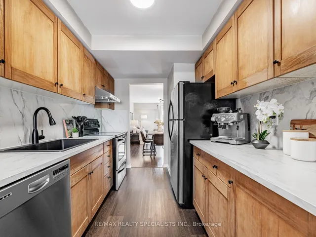 Additional image 20 of 2055 WALKERS Line Unit 227