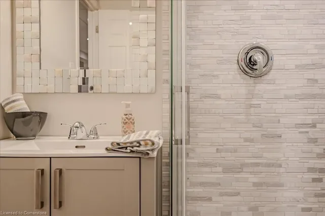 Additional image 42 of 220 Doon South Dr