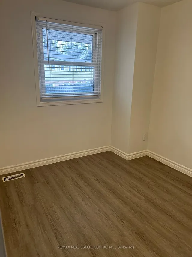 Additional image 10 of 420 Pioneer Dr Unit 3