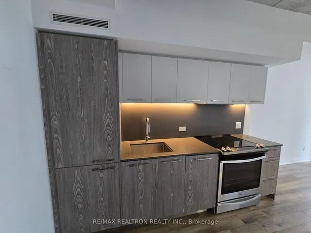 Additional image 6 of 30 Baseball Pl Unit 604