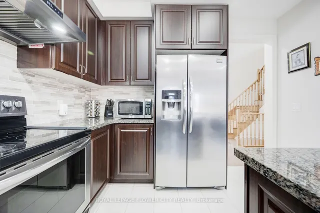 Additional image 21 of 79 Yellowknife Rd