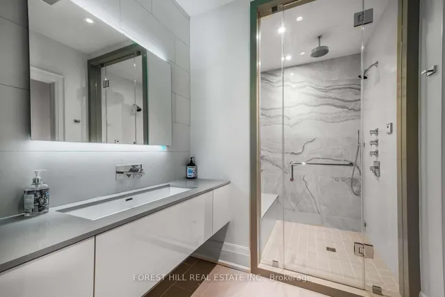 Additional image 32 of 221 Dunvegan Rd