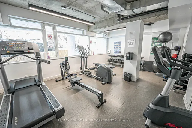 Additional image 23 of 75 Portland St Unit 424