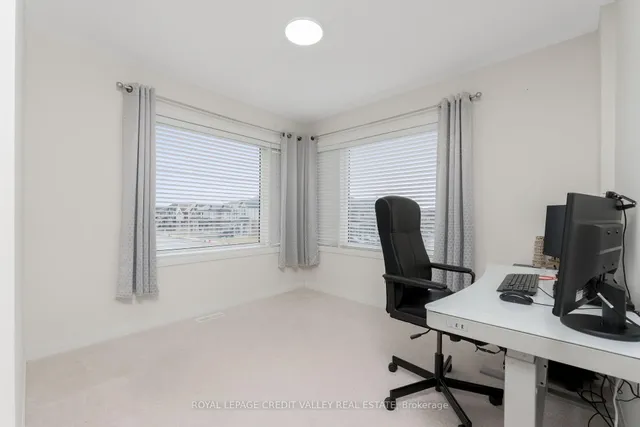 Additional image 29 of 96 Yale Dr