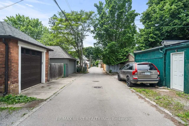 Additional image 43 of 55 Lynd Ave