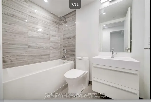 Additional image 5 of 39 Roehampton Ave Unit 4110