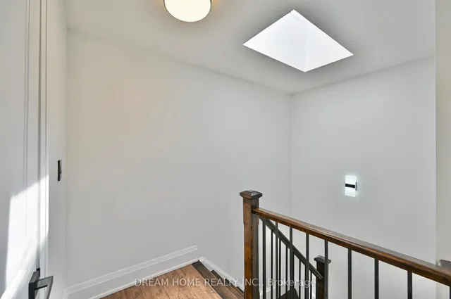 Additional image 30 of 9 Oakburn Cres Unit Th 28