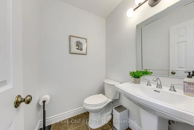 Additional image 18 of 2075 Banbury Cres