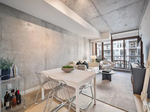 Additional image 14 of 111 Bathurst St Unit 1217