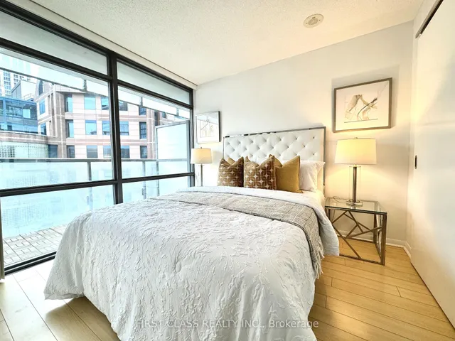 Additional image 19 of 38 Grenville St Unit 1107