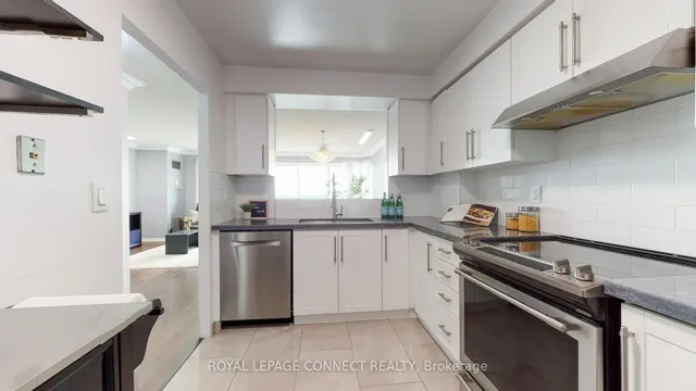 Additional image 6 of 18 Lee Centre Dr Unit 1506