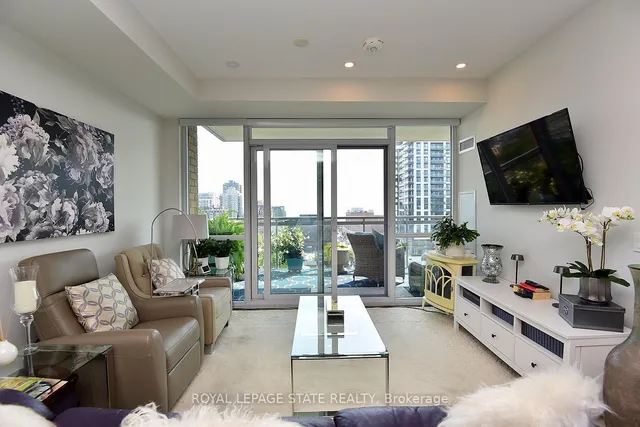 Additional image 8 of 2025 Maria St Unit 1006