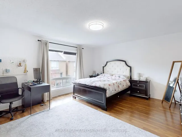 Additional image 12 of 5223 Fairford Cres Unit 90