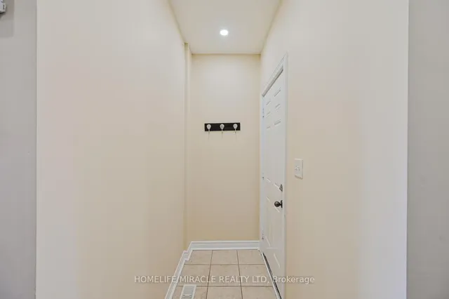 Additional image 24 of 26 Hogan Manor Dr