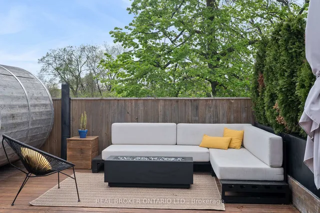 Additional image 44 of 300 Avenue Rd Unit 4