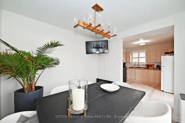 Additional image 15 of 555 Royal York Rd