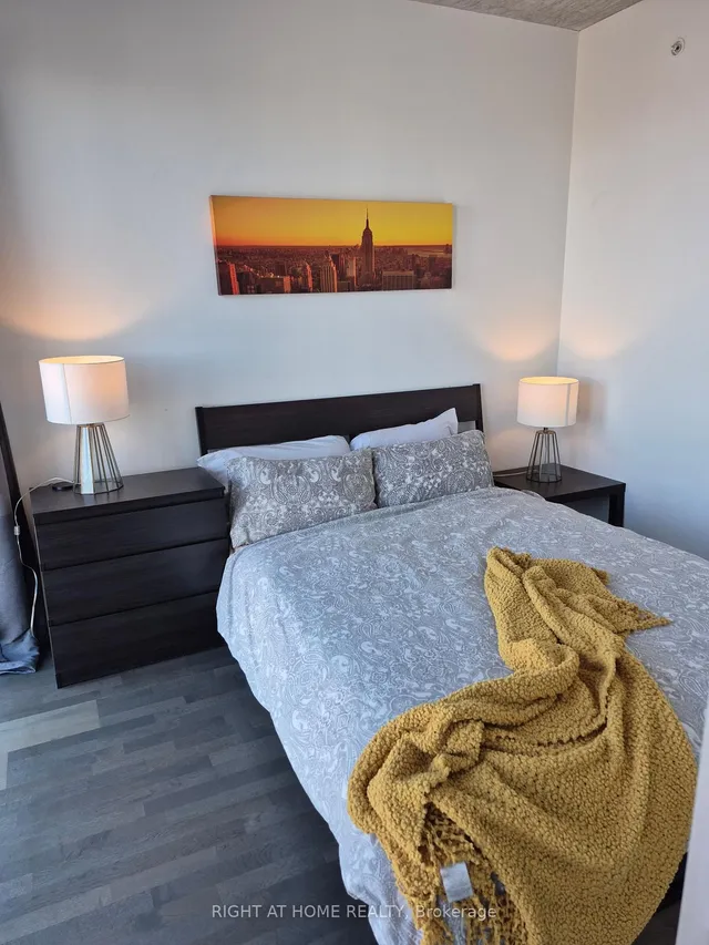 Additional image 8 of 185 Roehampton Ave Unit 1405