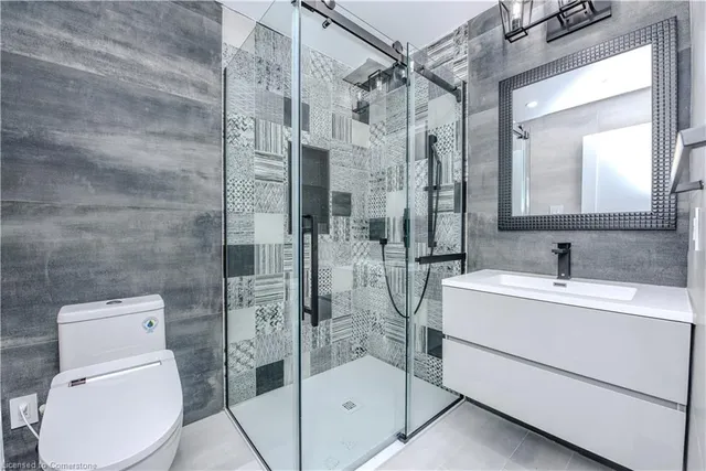 Additional image 33 of 1204 West 5th St