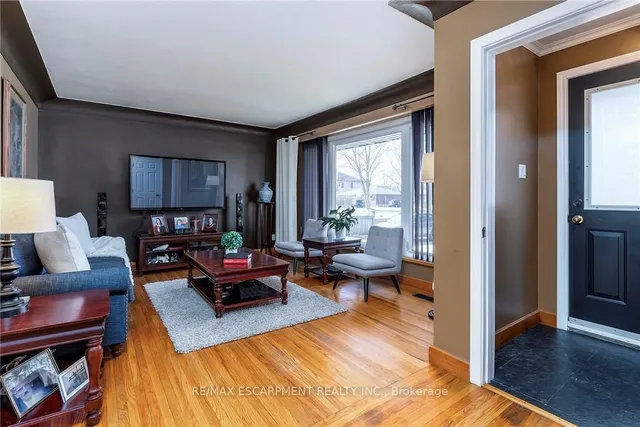 Additional image 4 of 63 Seneca Ave