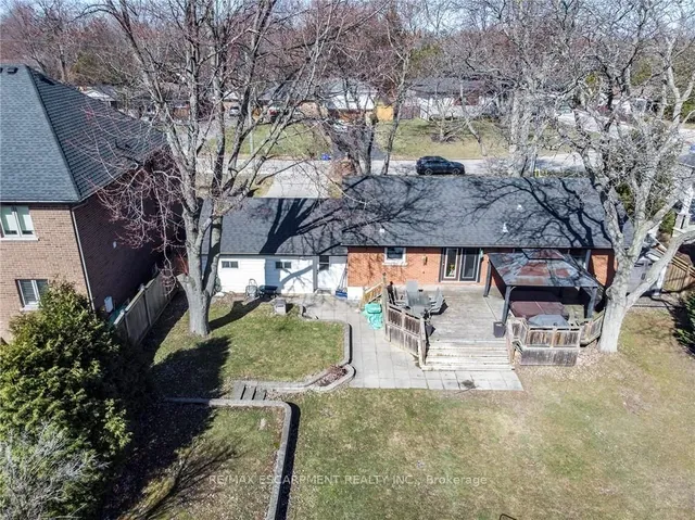 Additional image 29 of 63 Seneca Ave