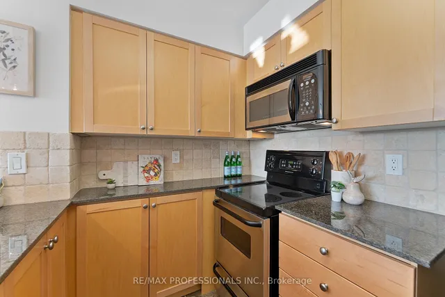 Additional image 8 of 2121 Lake Shore Blvd Unit 1004