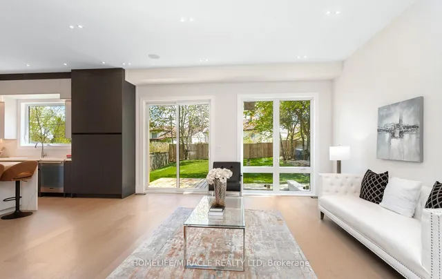 Additional image 11 of 55 Adanac Dr