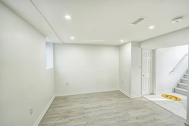 Additional image 32 of 14 Shoreview Dr