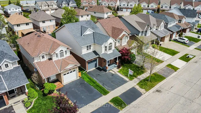 Additional image 4 of 74 Blue Lace Cres