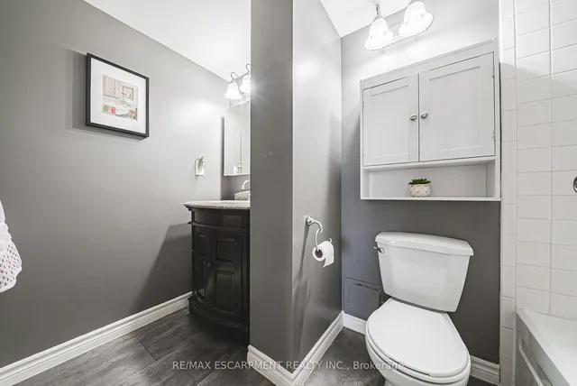 Additional image 19 of 2055 UPPER MIDDLE Rd Unit 304