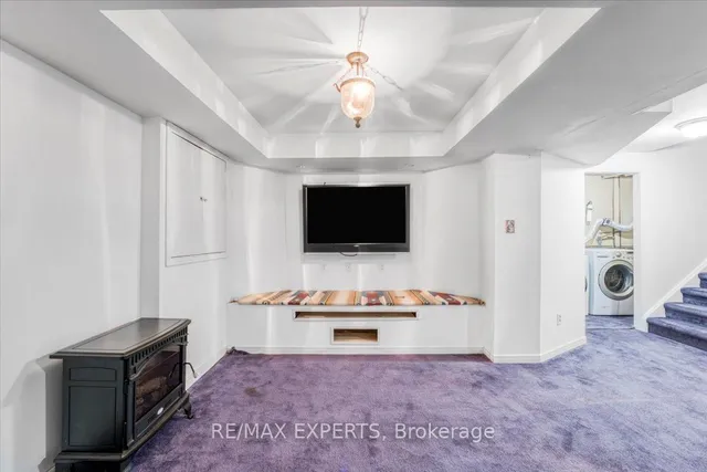 Additional image 10 of 28 Pantages Crt