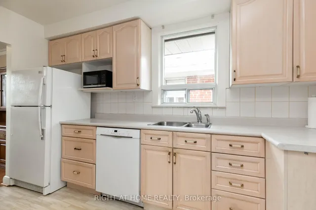 Additional image 13 of 22 Flintridge Rd