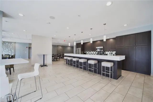 Additional image 26 of 551 Maple Ave Unit 908