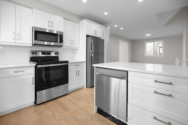 Additional image 14 of 6 Barbara Crt