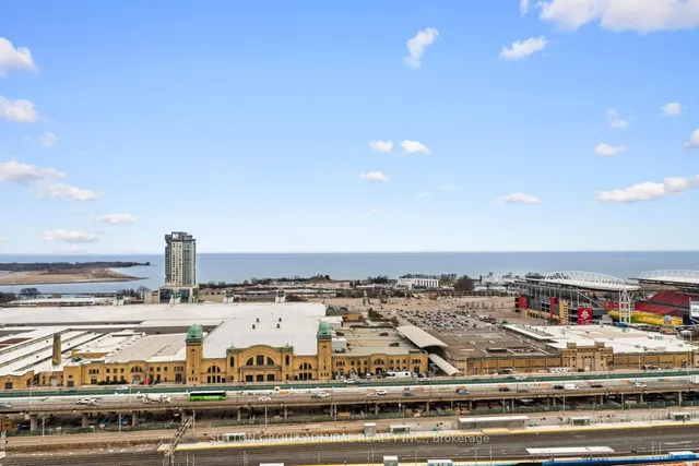 Additional image 37 of 135 East Liberty St Unit 1901