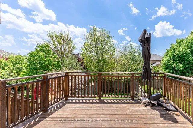 Additional image 44 of 2569 Gill Cres