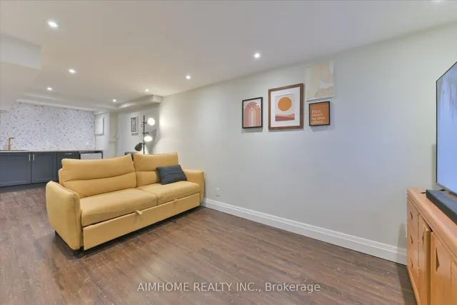 Additional image 33 of 1474 Prince John Circ