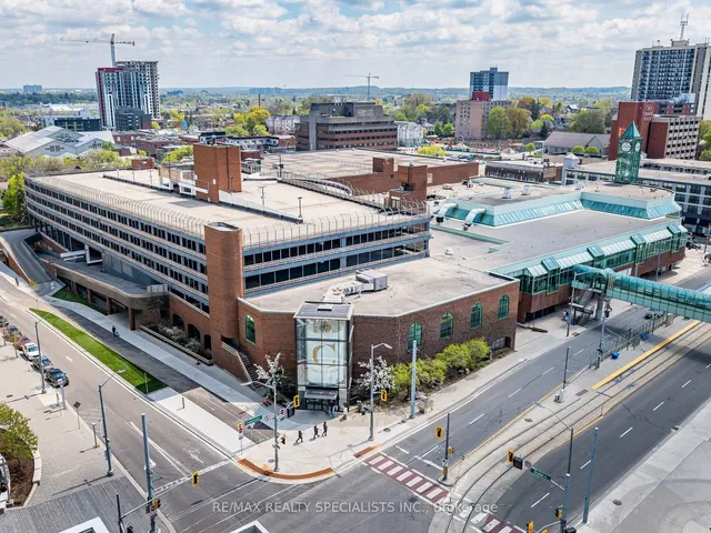 Additional image 39 of 60 Frederick St Unit 1112