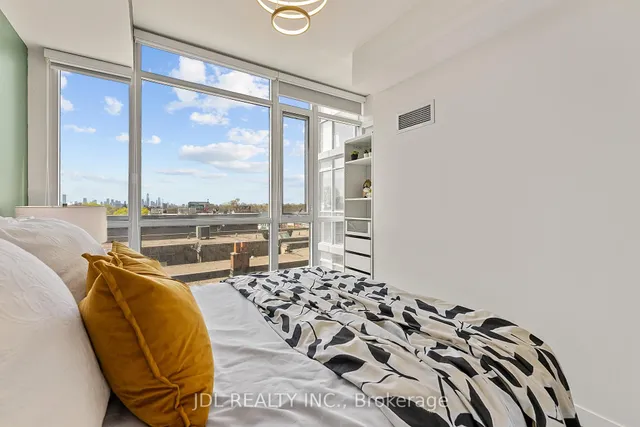 Additional image 30 of 2055 Danforth Ave Unit 301