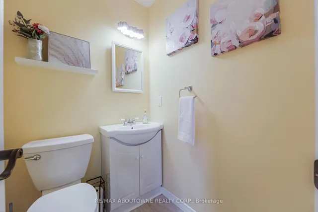 Additional image 12 of 2385 Woodward Ave Unit 33