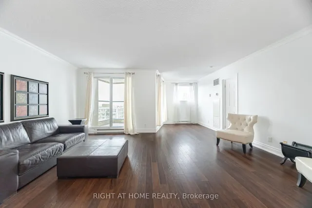 Additional image 14 of 77 Harbour Sq Unit 1812