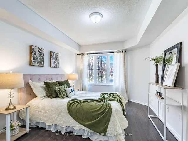 Additional image 31 of 2460 Post Rd Unit 3