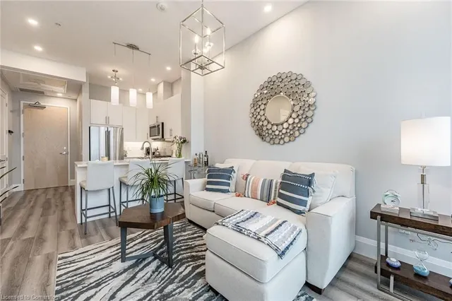 Additional image 25 of 60 Charles St Unit 2904