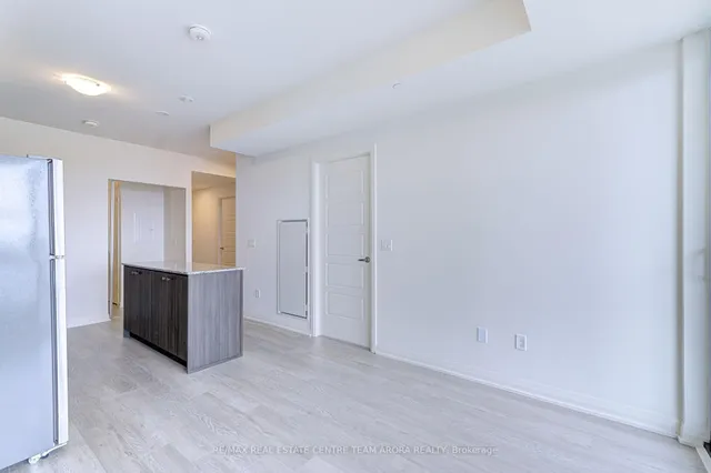 Additional image 15 of 1415 Dundas St Unit 415