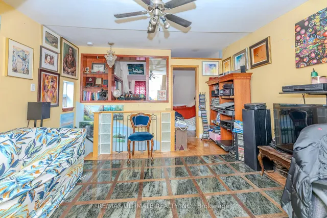 Additional image 28 of 1261 Davenport Rd