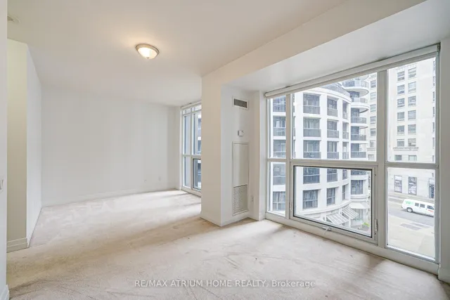 Additional image 24 of 23 Carlton St Unit 310