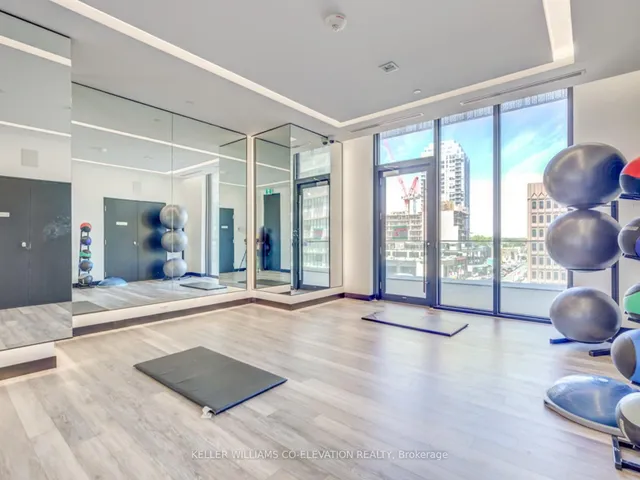 Additional image 32 of 8 Eglinton Ave Unit 1003
