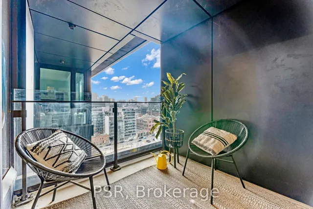 Additional image 20 of 505 Richmond St Unit 1025