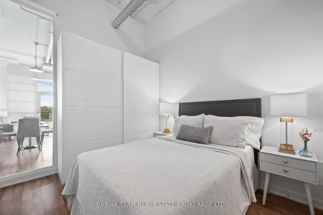 Additional image 11 of 380 Macpherson Ave Unit 340