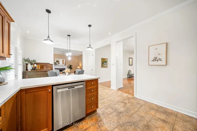 Additional image 17 of 5449 Valleyhigh Dr