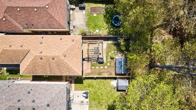 Additional image 43 of 76 Piperbrook Cres